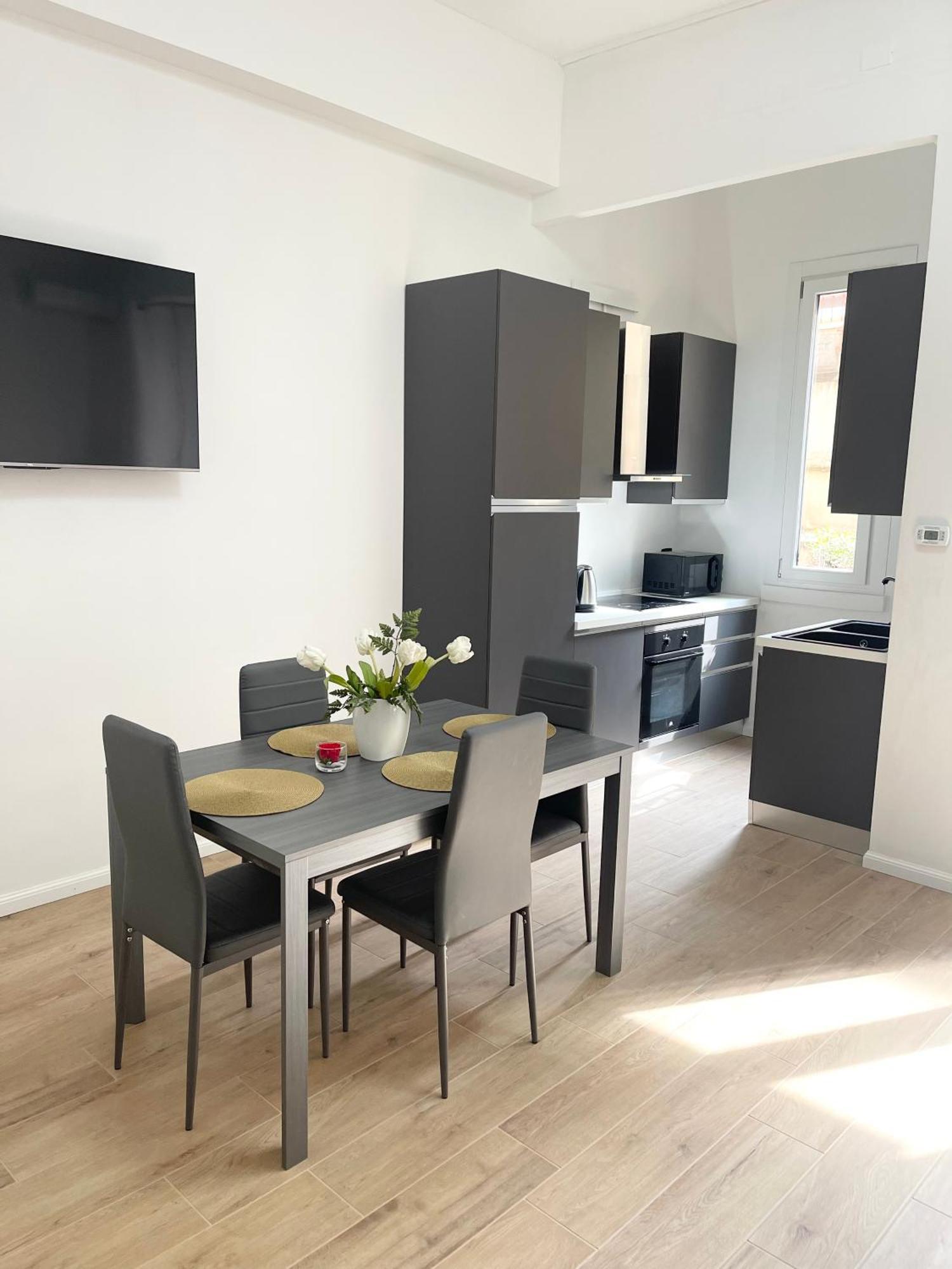 Ampio Bilocale Zona Navigli Apartment Milano Ngoại thất bức ảnh