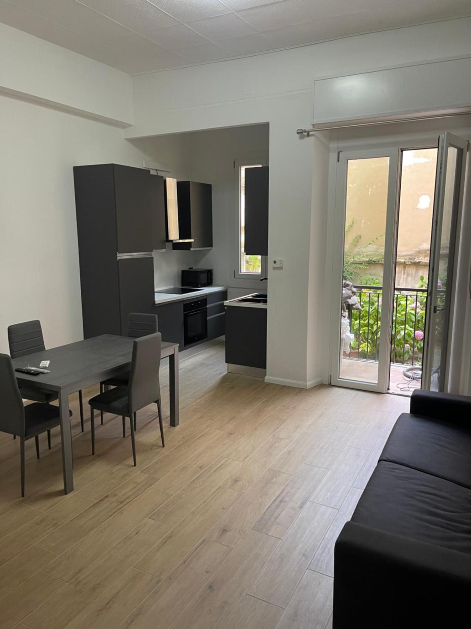 Ampio Bilocale Zona Navigli Apartment Milano Ngoại thất bức ảnh