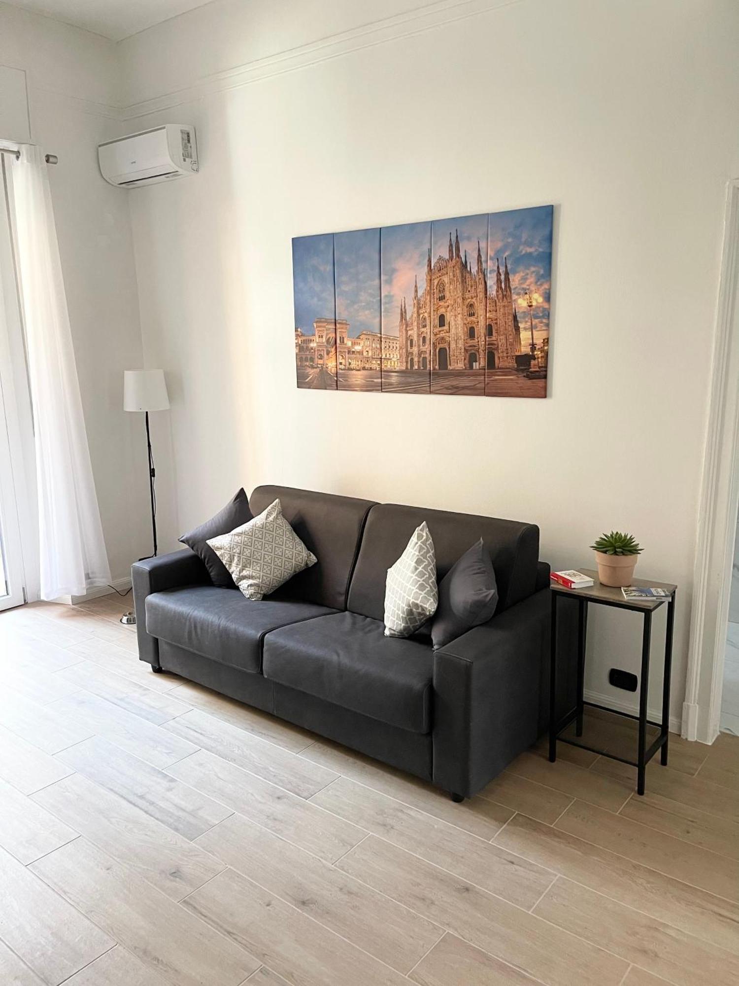Ampio Bilocale Zona Navigli Apartment Milano Ngoại thất bức ảnh